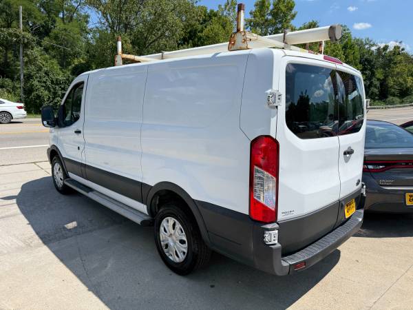 2018 Ford Transit 250 3dr - Photo 6