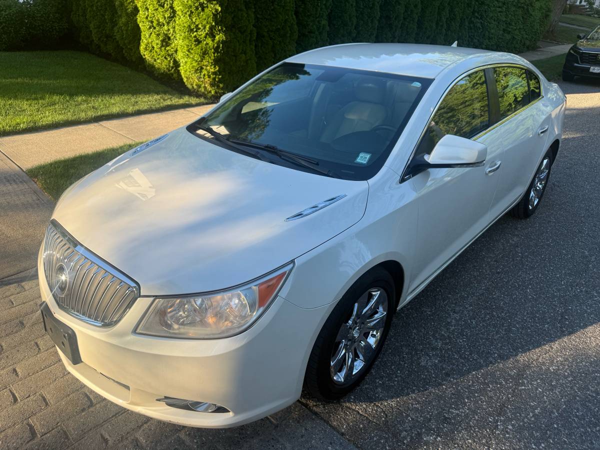 2010 buick lacrosse cxl ( 95.000 m )  white pearl !! 🚐🚐🚐