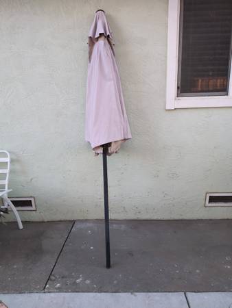 Outdoor Umbrella w/ Stand 1