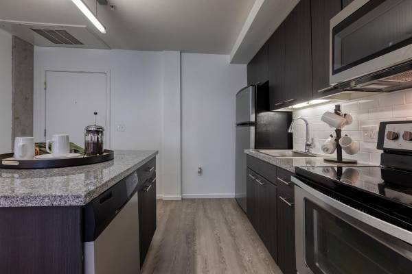 $1,279 / 1br - 497ft2 - Sophisticated 1 BR/1 BA, Rooftop Fire Pit, On-Site Bars (Tucson)63674722512513120