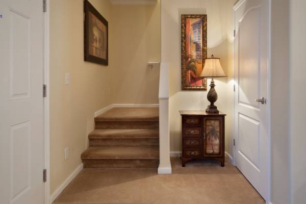 $2,550 / 2br - 1102ft2 - RECEIVE 6 WEEKS RENT FREE! (Key Largo)63923417175810124