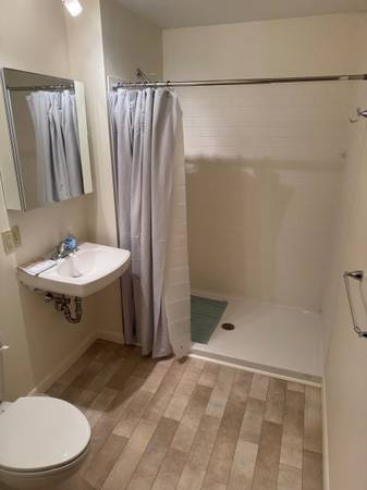 $1,650 / 1br - 645ft2 - Estudio grande en alquiler desde $1650 (Lebanon)63656245260289123