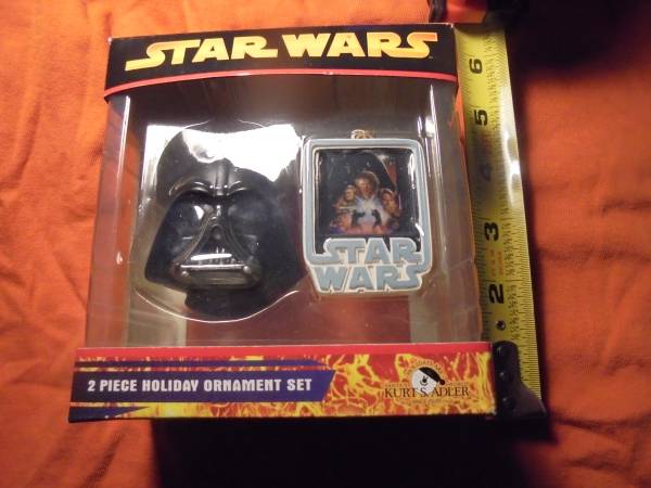 STAR WARS/DARTH VADER ORNAMENT!! Mint in the Box! $20.00 Shipped!! 1