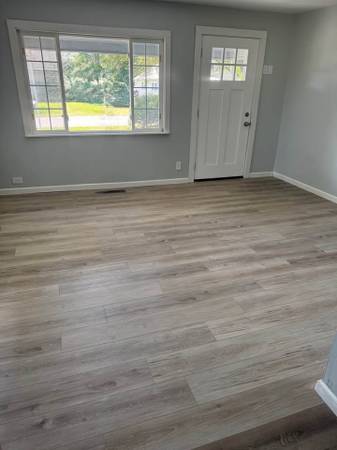 Taking applications for 2 bedroom 2 bath house for rent 1