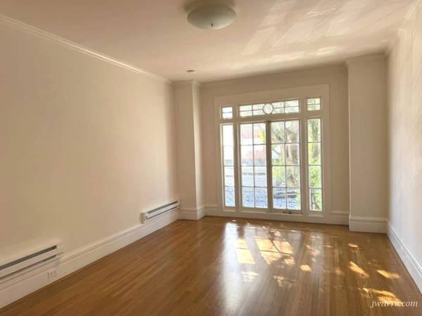 $4,495 / 2br - Large 2 bedroom apt near the Presidio and Laurel Village! ~ J.Wavro (laurel hts / presidio)63935453882499123