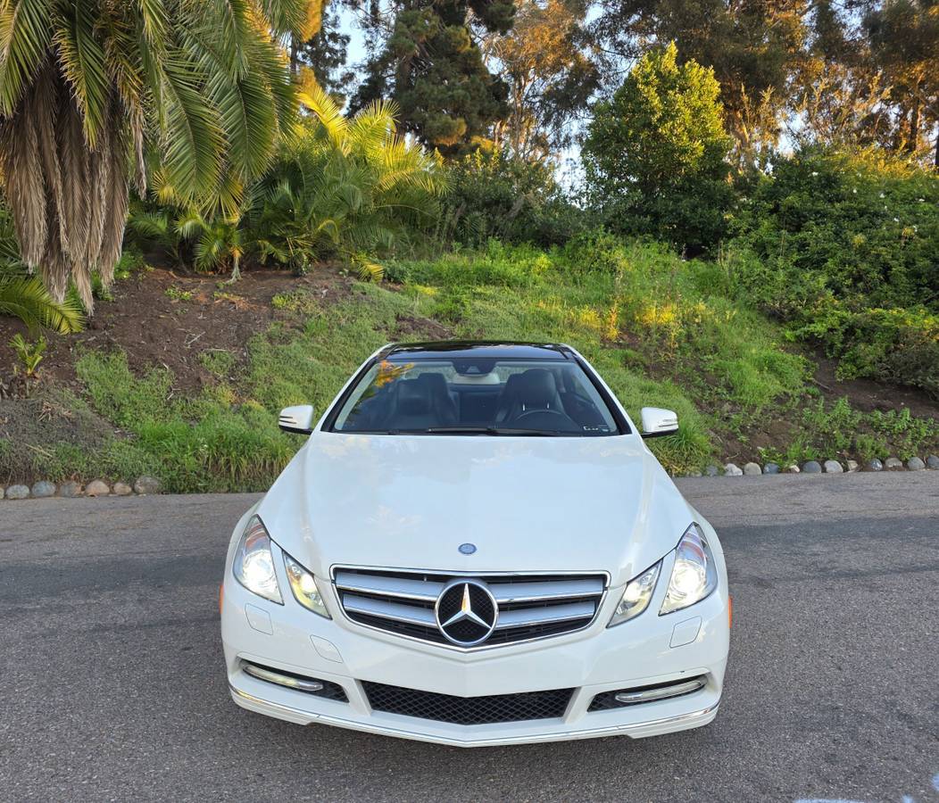 2012 Mercedes-Benz E350 Copue ( EXCELLENT CONDITION)