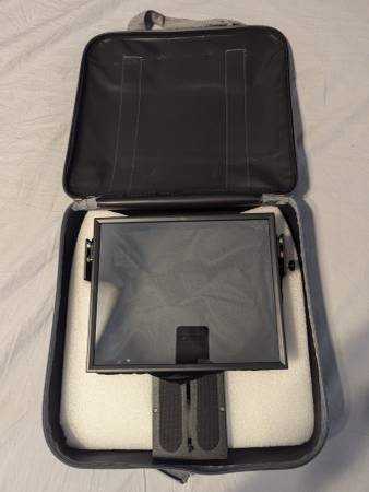 Reduced : Teleprompter by Picdos 1