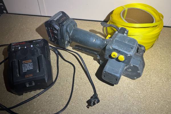 Electric Strapping Tool 1