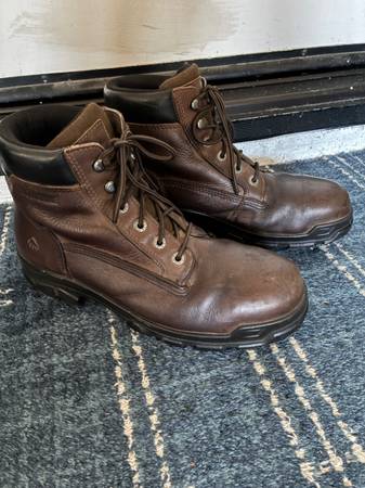Mens work boots Wolverine 1