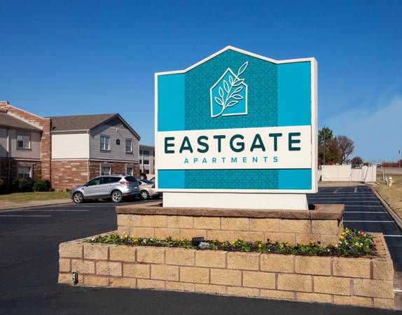 $975 / 2br - 969ft2 - Find Your Place at Eastgate. (Tulsa)63982279663874120