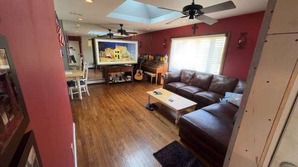 $4,500 / 3br - Casa privada de 3 habitaciones en alquiler (Garden City Park)63874742257409122