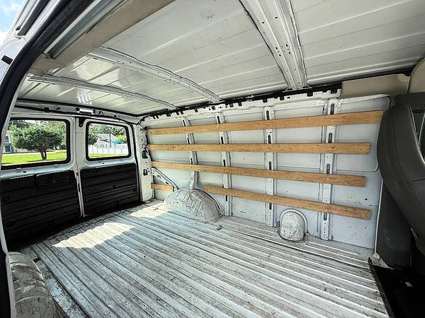 2019 Chevrolet Express 2500 3dr - Photo 8