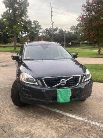 2013 Volvo XC60 Platinum - $7,450 (Cypress)63622237147521123