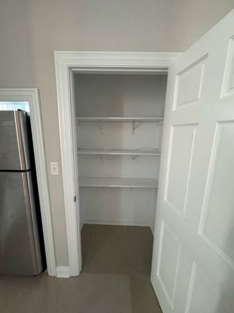 $1,700 / 2br - 1000ft2 - Renovated - LARGE 2 Bedroom (Cicero - Berwyn Area)64041646828929124