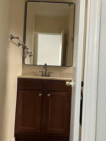 $1200.00 / 1br - ¡Recién renovado, ubicación céntrica!63674996443267124