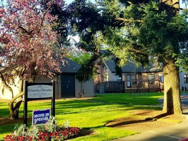 $2,303 / 3br - 1126ft2 - Fireplace (Wood), Public Transportation, Sundeck (Portland)63820824288001122