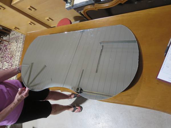 Kidney-Shaped Mirror for Vintage Vanity 1