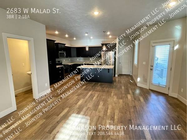 Spacious 3bd/2ba Boise Bench Townhome Granite Counters! 1