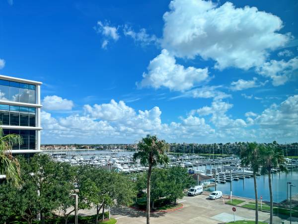 $691 The Perfect Starter Office with Flexible Terms and All- Inclusive Deal (League City - South Shore, Tx)63760508717315120