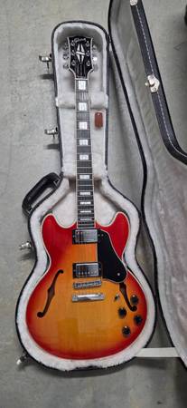 2011 Gibson Midtown Custom w/Case 1