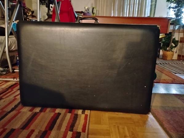 Massage Table 1