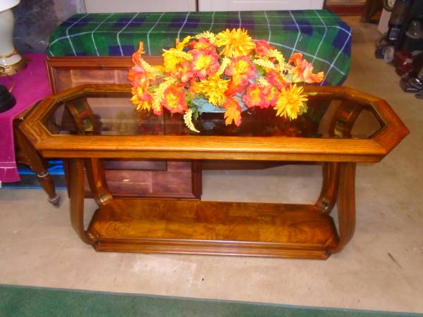 glass table top with center peice 1