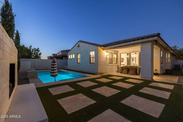 $639,900 / 4br - 2137ft2 - 4 Bed Residential in Mesa (Mesa, AZ, $639,900) (Mesa, AZ)64143915751299124