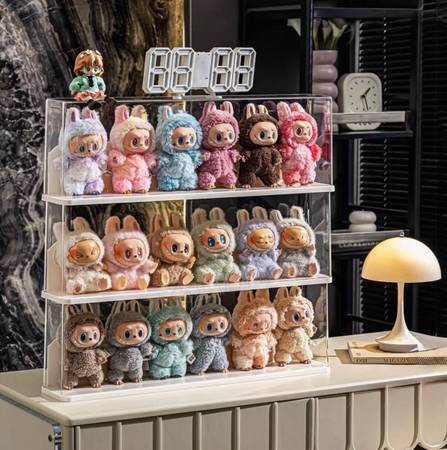 Labubu Display Case 1