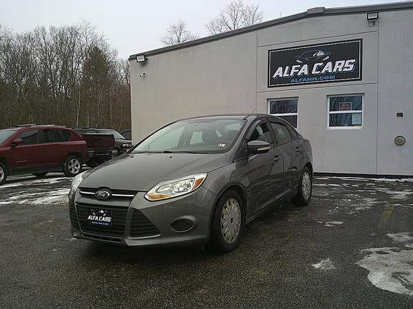 2013 FORD FOCUS 4dr Sdn SE 1