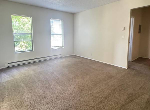 $1,099 / 1br - 90+ Bike, Walk, and Transit Scores - Quiet 1 Bedroom - Cat Friendly (Goose Hollow on 14th)63914737323139124
