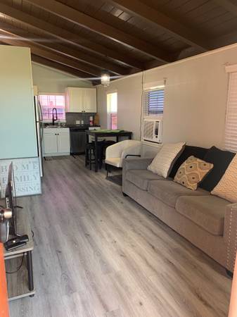 $1,875 / 2br - 600ft2 - Waterfront rental (Hitchcock tx)63611864812931123
