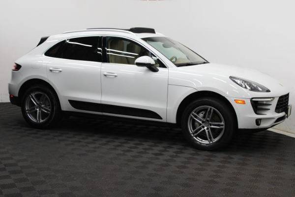 2015 Porsche Macan S - $14,411 (+ Precise Automotive Group)63616175902083122