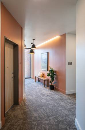 $1,675 / 2br - 792ft2 - Elevator, Onsite Management, Window Coverings (6520 N Salem Ave, Portland, OR)63615695903107124