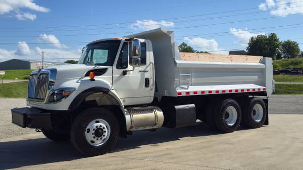 2009 International 7600 TANDEM