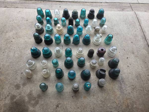 INSULATORS==VINTAGE POWER LINE INSULATORS 1