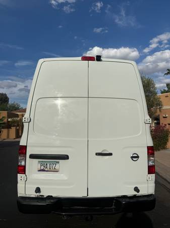 2017 Nissan NV3500 High Roof - Photo 6