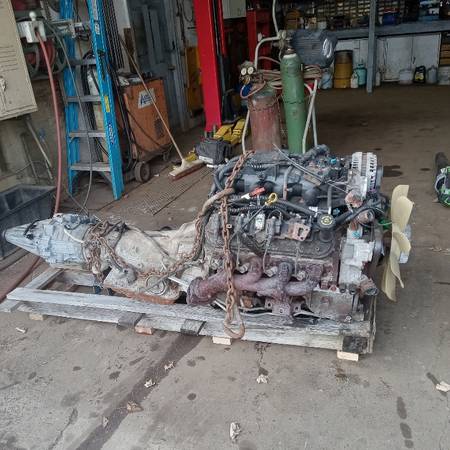 5.3 Liter motor, trans, transfer case 1
