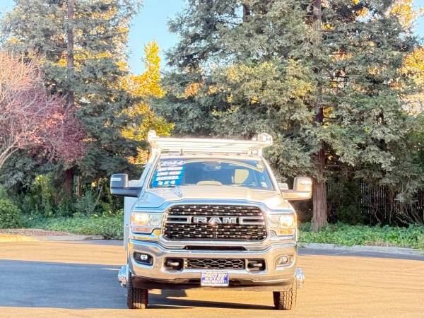 2024 RAM Big Horn 4dr - Photo 5