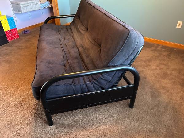 Futon 1