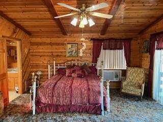 $950 / 500ft2 - Studio Rental (Redding)63972382145794120