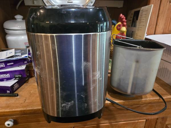 Hamilton Beach Digital Electric Bread Maker Machine - $70 (Opp, Alabama)63440392796801122