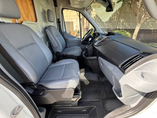 2019 Ford TRANSIT 250 MED - Photo 8