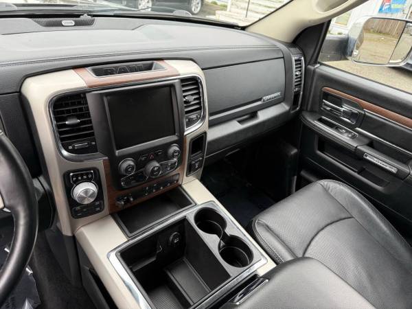 2015 RAM Laramie 4dr Crew - Photo 15