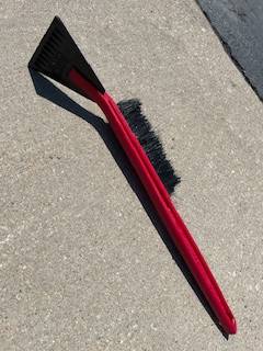 heavy duty snow brush 1