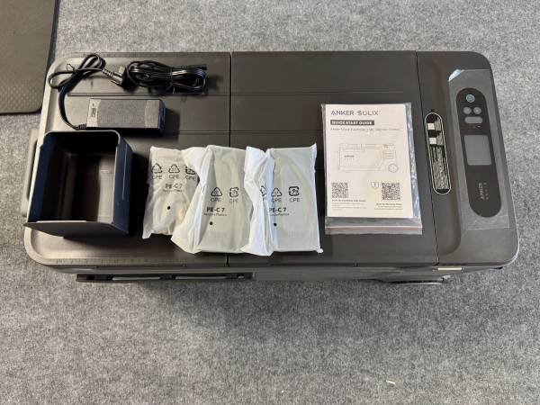 Anker SOLIX EverFrost 2 58L Electric Cooler w/Additional Battery 1