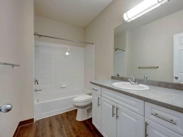 $1,475 / 3br - 780ft2 - Beautifully Landscaped Grounds, Open & Efficient Apartments (Northglenn)63973359439747122