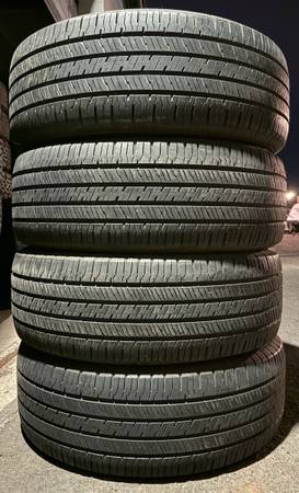 265 70 16 Hankook 1