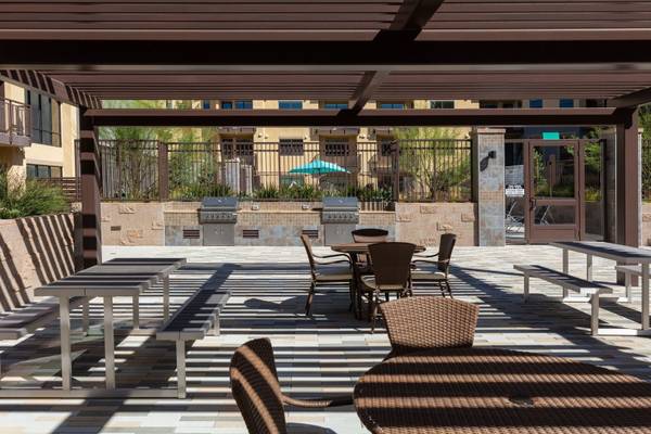 $4,015 / 2br - 1152ft2 - Compre y Viva: ¡Apartamentos Sunsweet! Vida de Lujo, Cerca de Tiendas. (morgan hill)63682870093955123