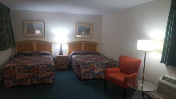$120 / 1br - QUEENS LODGE MOTEL NOW AVAILABLE - (BROADWAY AVE)63380361196929121
