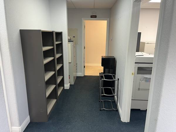 $1,650 / 900ft2 - OFICINA AMUEBLADA DE 4.5 HABITACIONES (Cape Canaveral)63846409516163124